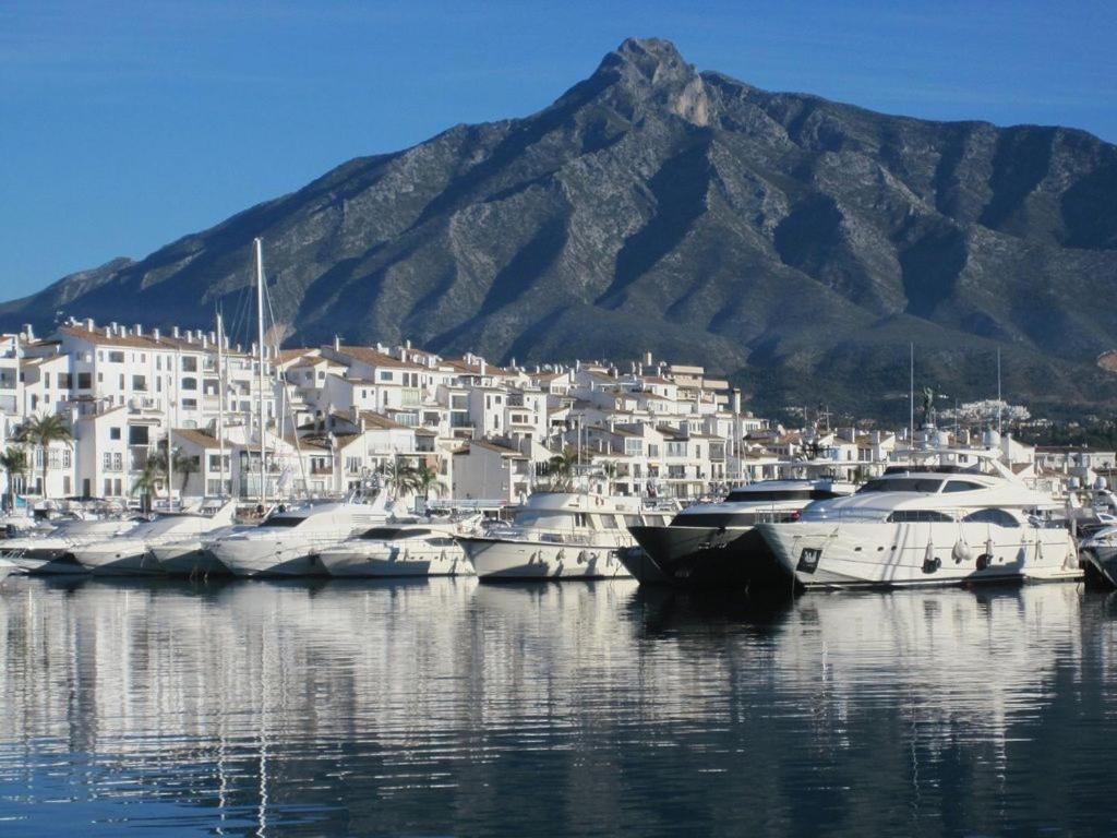 Private Villa, Heated Pool Puerto Banus Villa