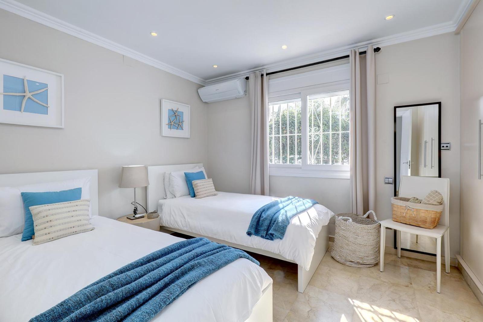 Private Villa, Heated Pool Puerto Banus *